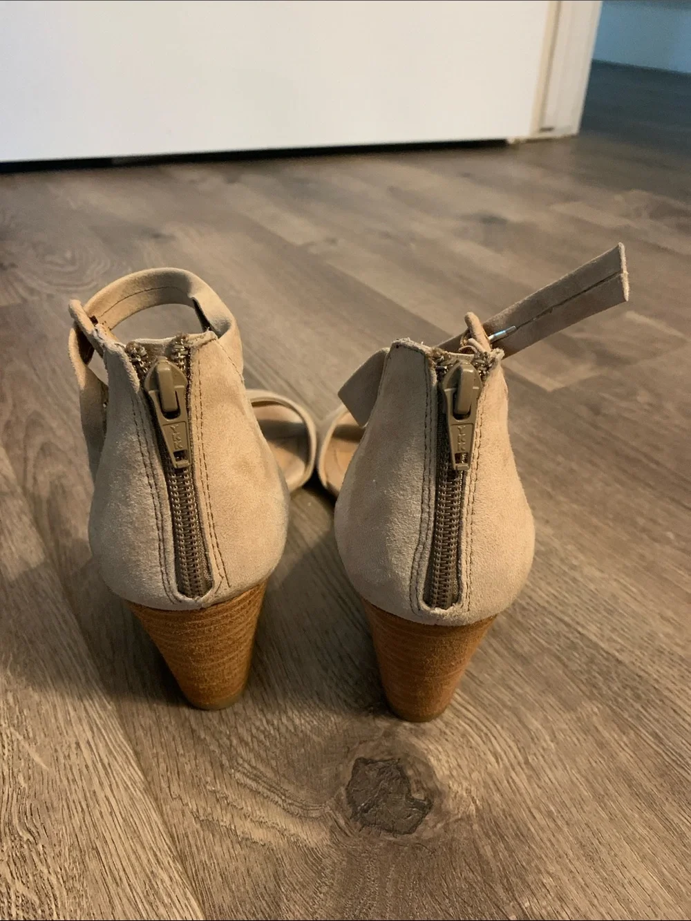 Söfft Strappy Wedge Sandals